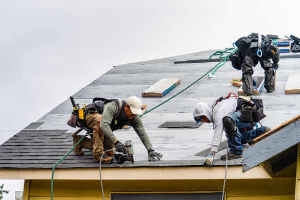 Professional Gutter Installation technician working in Middleville, NJ